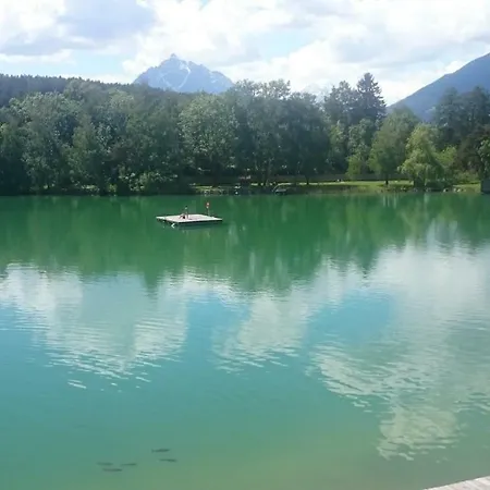 Wessely Am Golfplatz Apartman